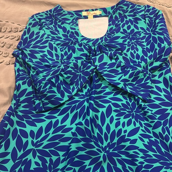 Dress - Picture 3 of 4